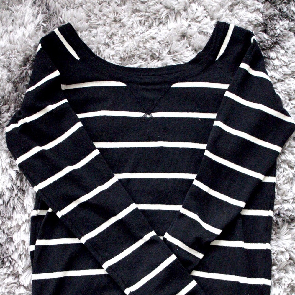Comfy long sleeve sweatshirt